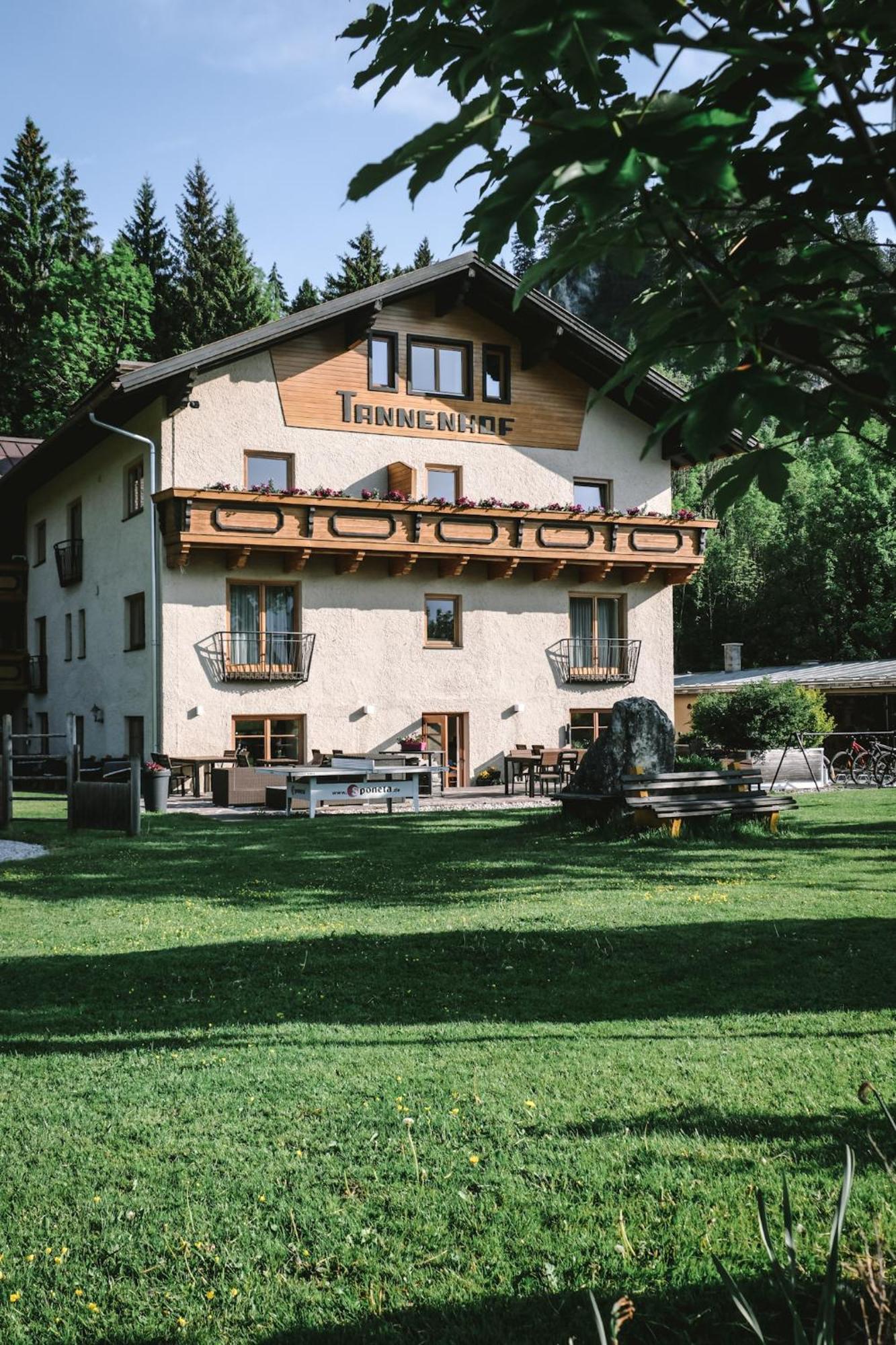 Der Tannenhof Hotel Reutte Exterior photo